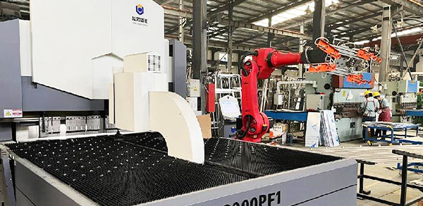 Intelligent automatic bending machine